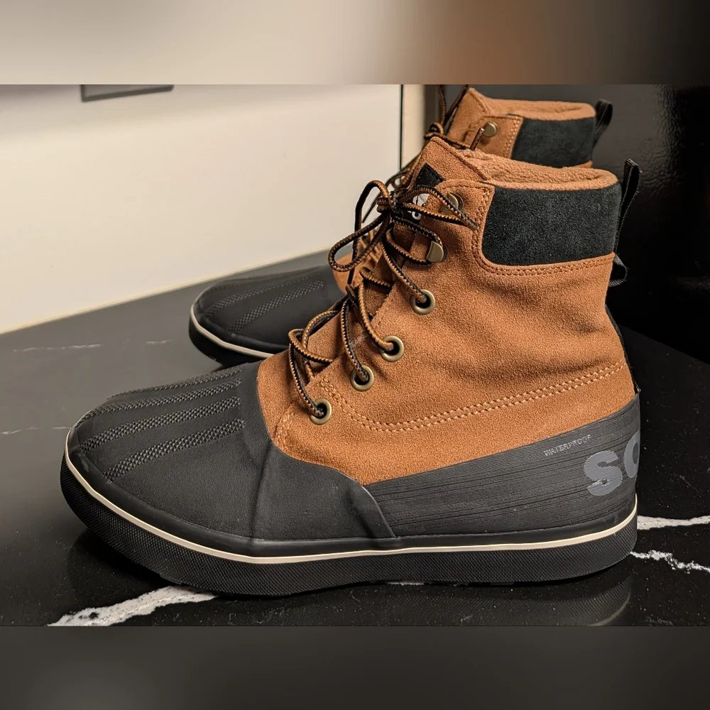 Sorel Men's Metro II Waterproof Boots Size 11.5 Like New MSRP $150.00